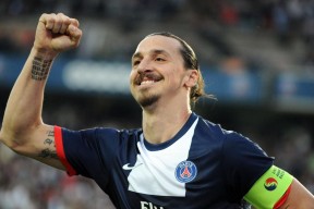 女子足球故事专栏上线展示球员成长历程激励青年，女子足球发展史