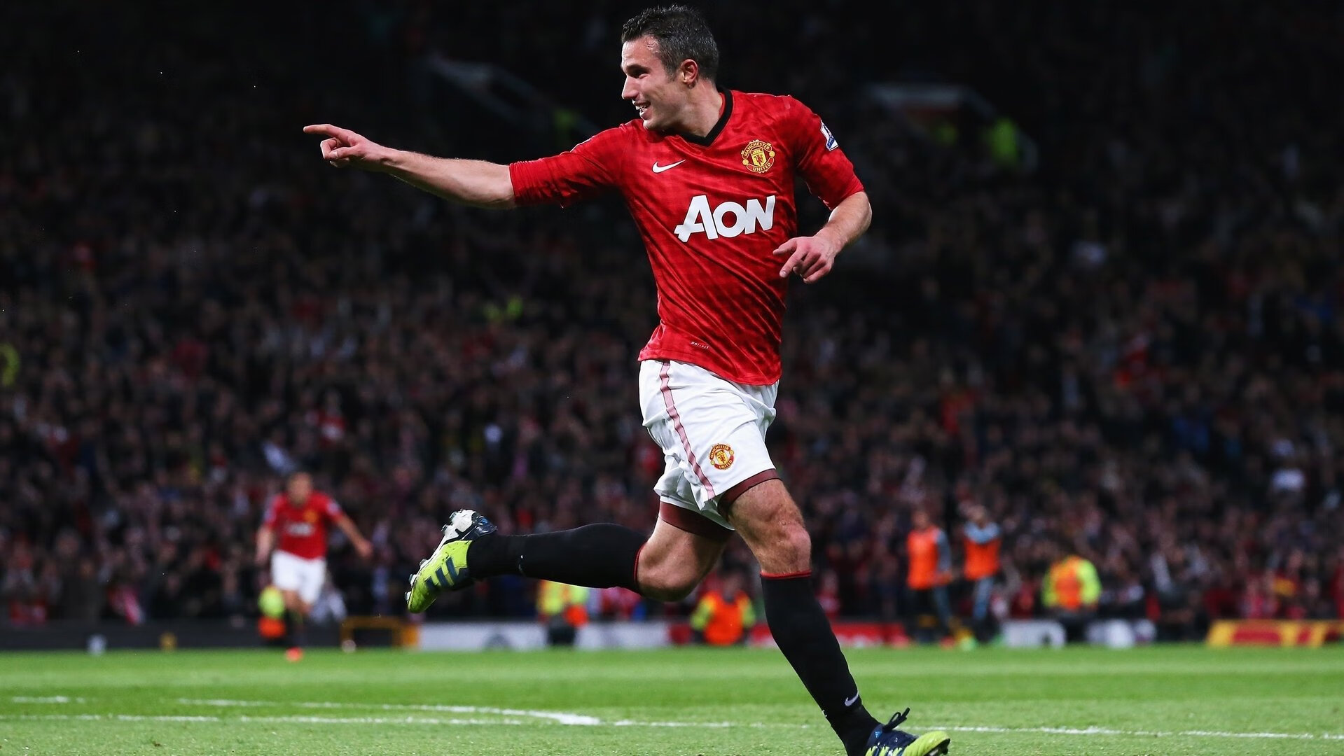 乔纳·隆戈：全黑队的力量与速度双重象征